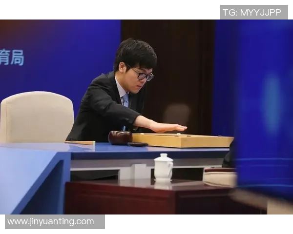 人工智能围棋对决：AlphaGo与柯洁的巅峰之战回顾与启示